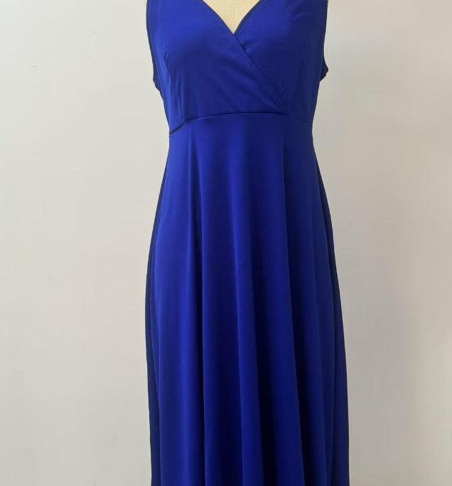 Sleeveless midi dress - runwayfashionista.com