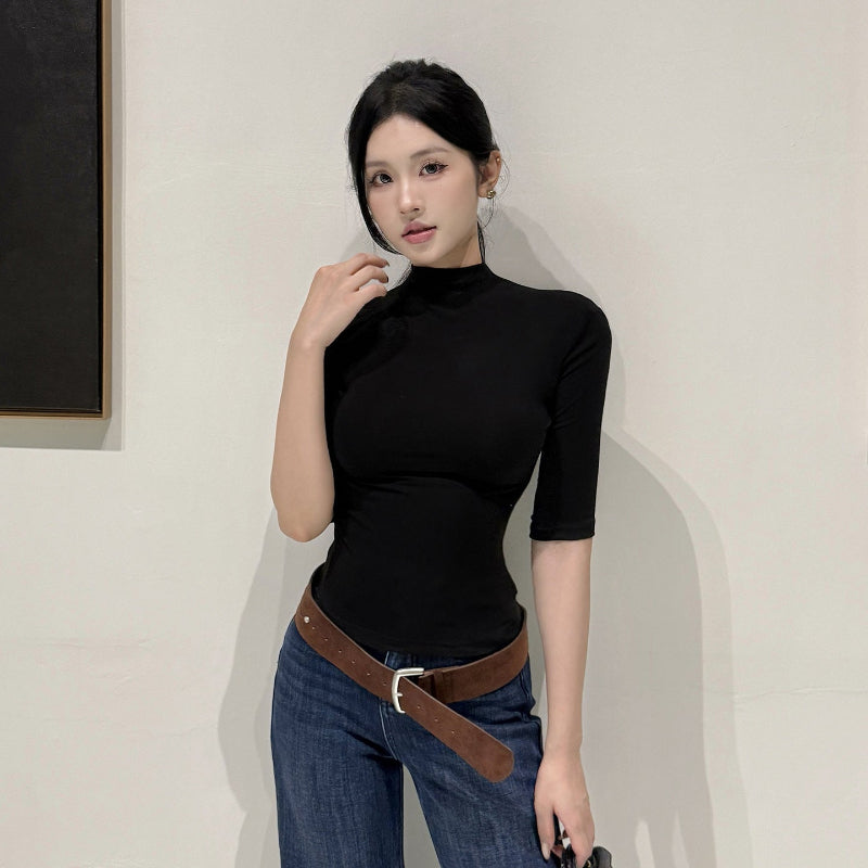 Minimalist Black High-Neck Base T-shirt