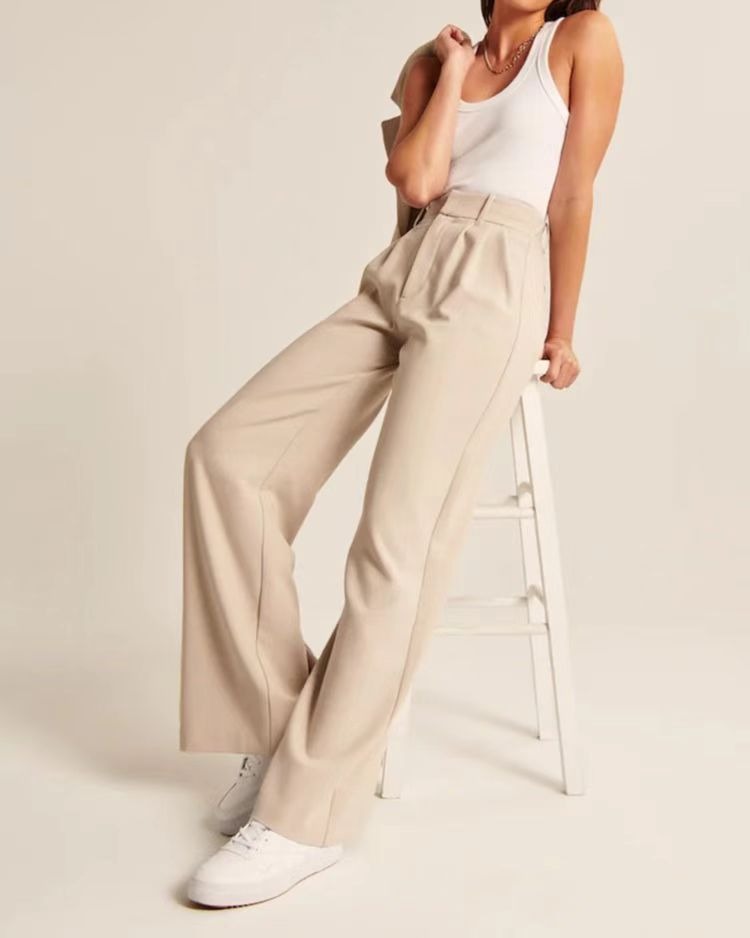 High waisted wide leg pants - runwayfashionista.com