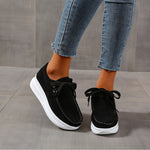 Casual Comfort: Women's Round Toe Lace-Up Mesh Sneakers - runwayfashionista.com