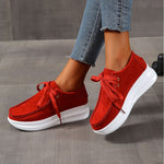 Casual Comfort: Women's Round Toe Lace-Up Mesh Sneakers - runwayfashionista.com