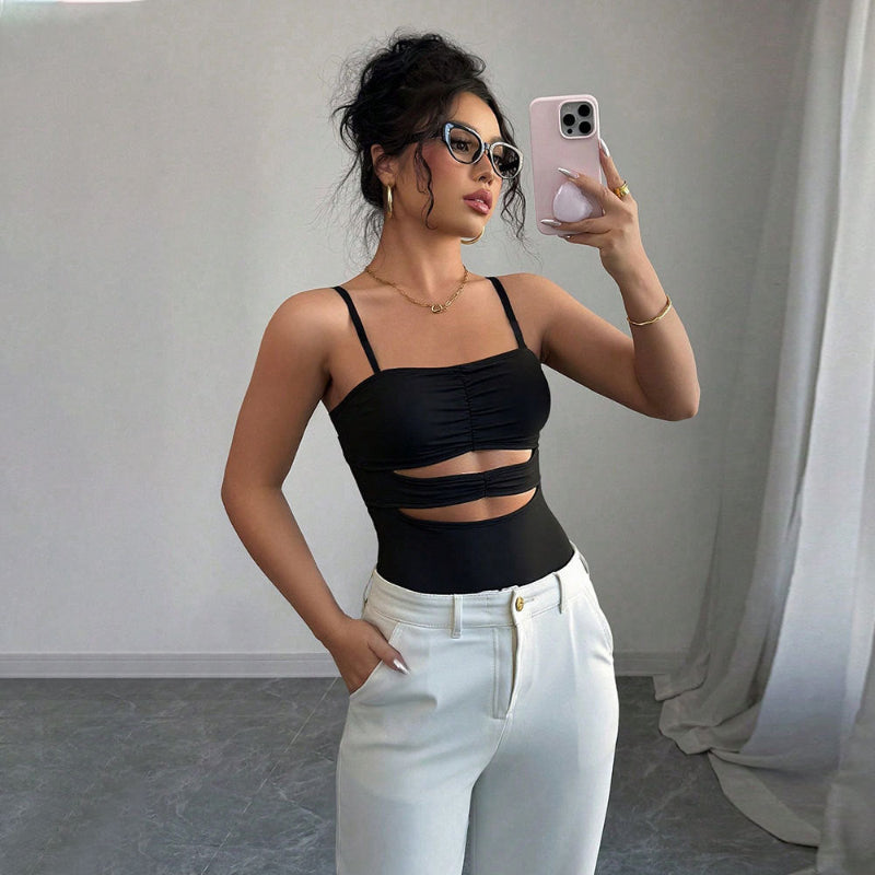 Figure-Flattering Black Slim Fit Top with Waist Detail | Casual & Chic - runwayfashionista.com