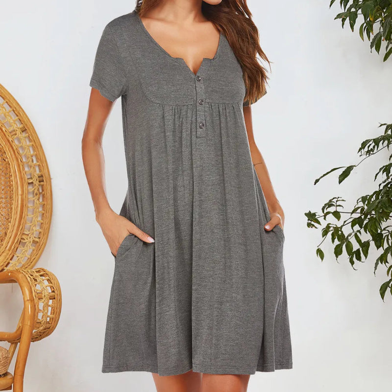 Short Sleeved Pocket Dress - runwayfashionista.com
