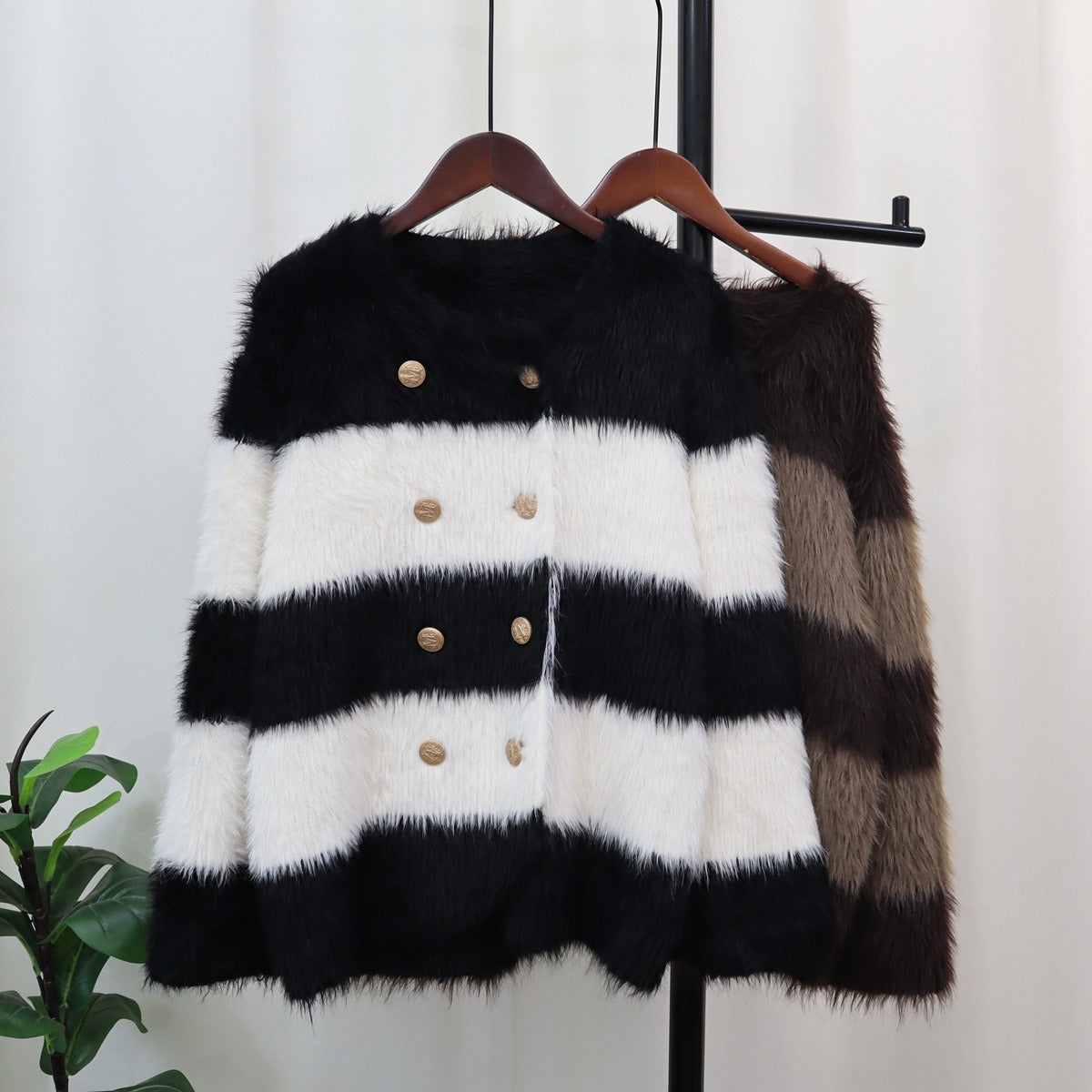 Striped Faux Fur Loose Cardigan - runwayfashionista.com