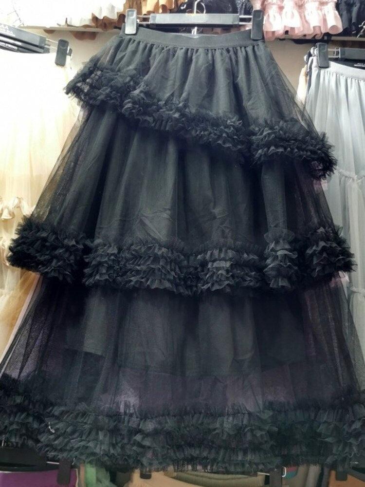 Multi-layer Fungus Edge Stitching Mesh Skirts - runwayfashionista.com