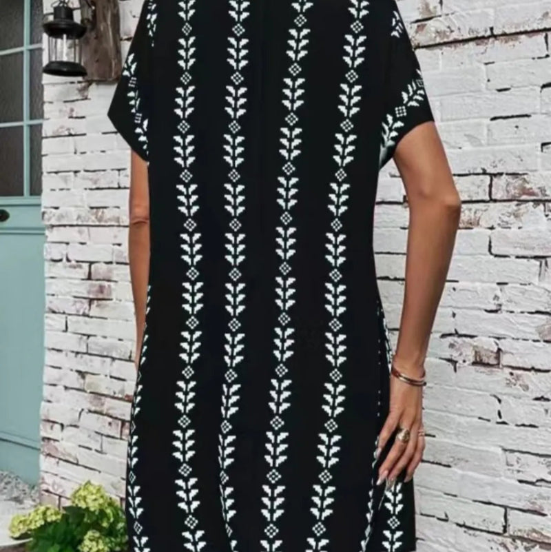 Round Neck Loose Dress - runwayfashionista.com