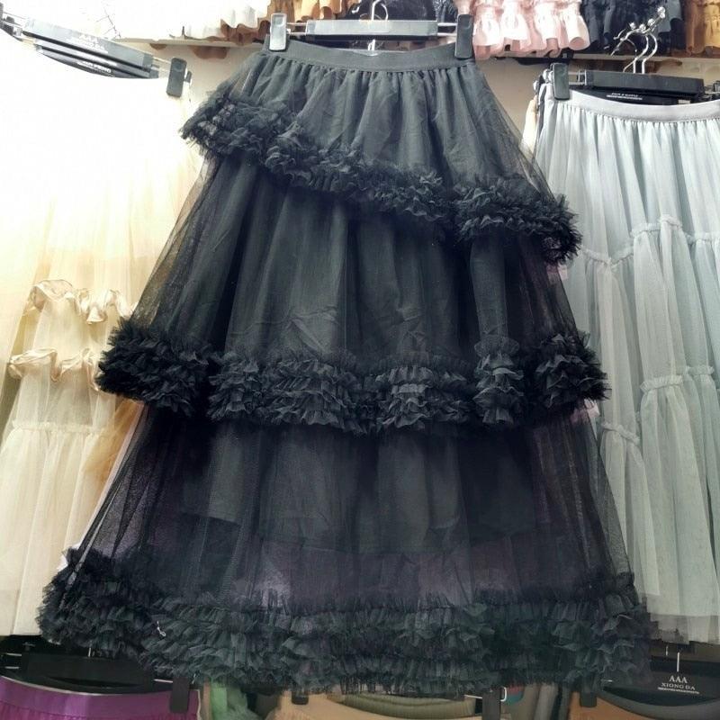 Multi-layer Fungus Edge Stitching Mesh Skirts - runwayfashionista.com