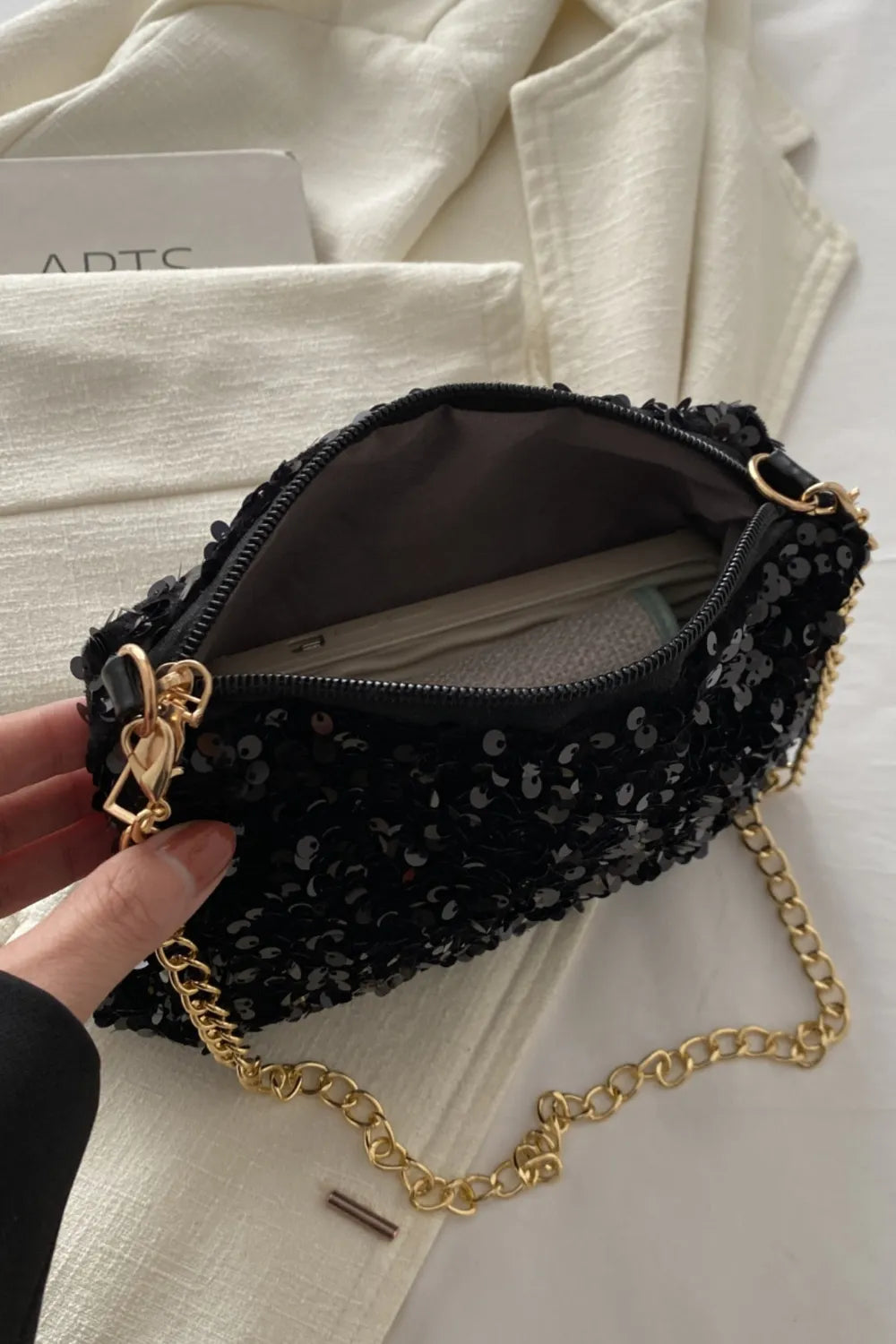Sequin Removable Strap Shoulder Bag - Stylish & Versatile - runwayfashionista.com