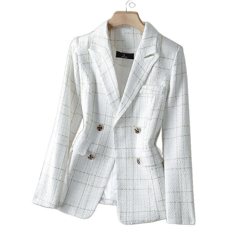 This striking white blazer, detailed with shiny alloy buttons, sharpens your look instantly. Perfect for making bold, confident statements with effortless style.