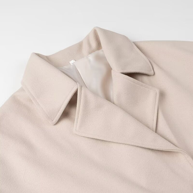 Versatile Collar Jacket: Your Power Move Essential