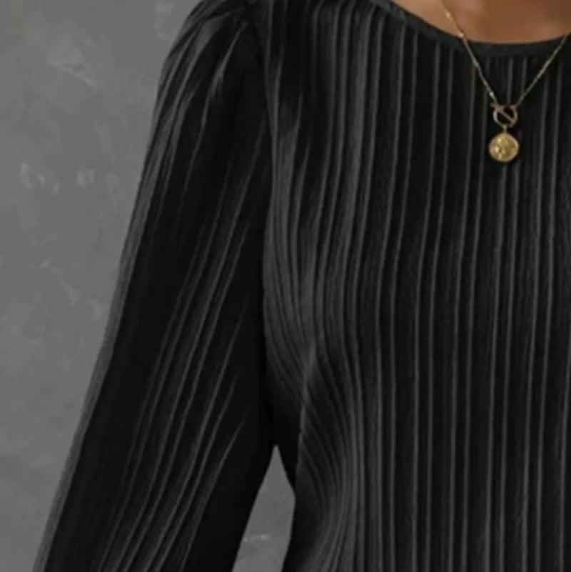 Professional long sleeve top - runwayfashionista.com