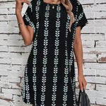 Round Neck Loose Dress - runwayfashionista.com