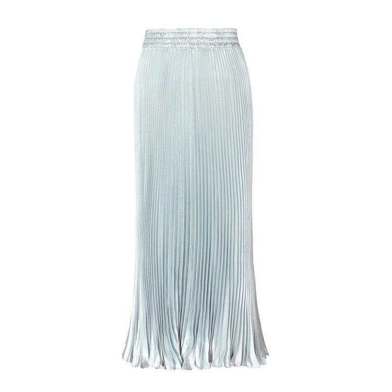 Glossy pleated long skirt