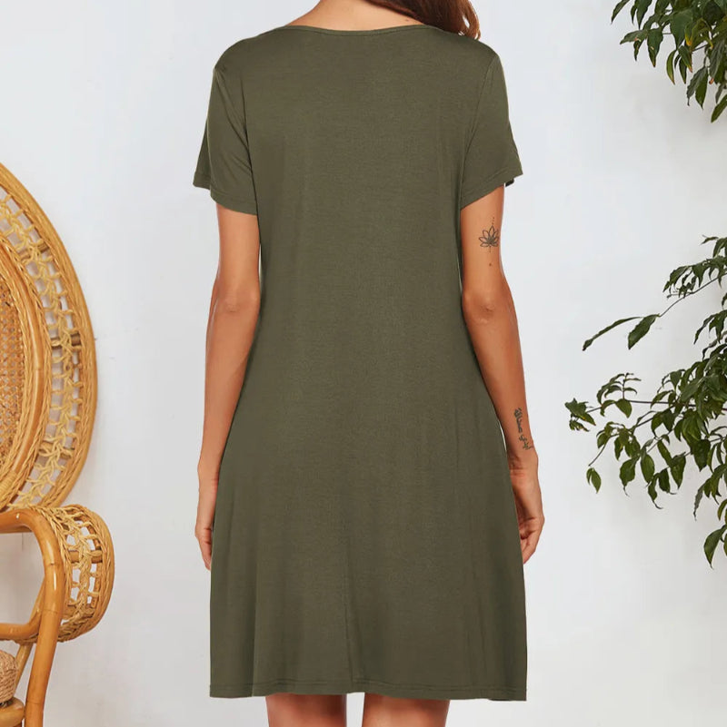 Short Sleeved Pocket Dress - runwayfashionista.com