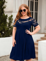 Geometric Chic: Your New Favorite Plus Size Midi Dress!