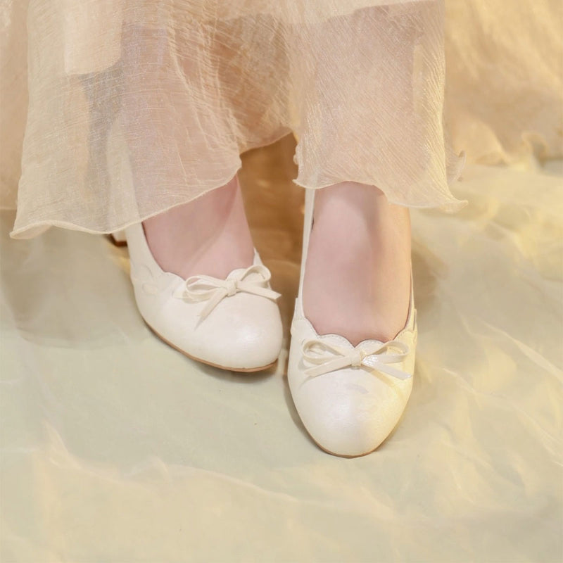Gentle Satin Bow Block Heel Pumps - white
