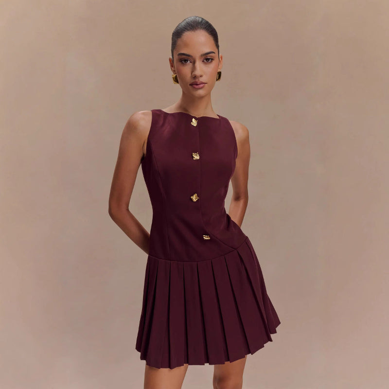 Elegant Sleeveless Pleated Dress - wine red