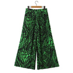Printed Elasticated Pleated Wide-leg Trousers - runwayfashionista.com