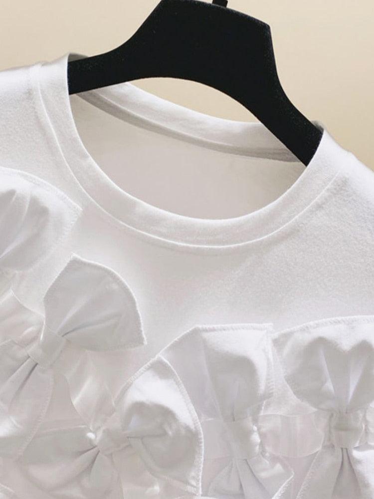 Three-Dimensional Bow Decoration T-Shirt - runwayfashionista.com