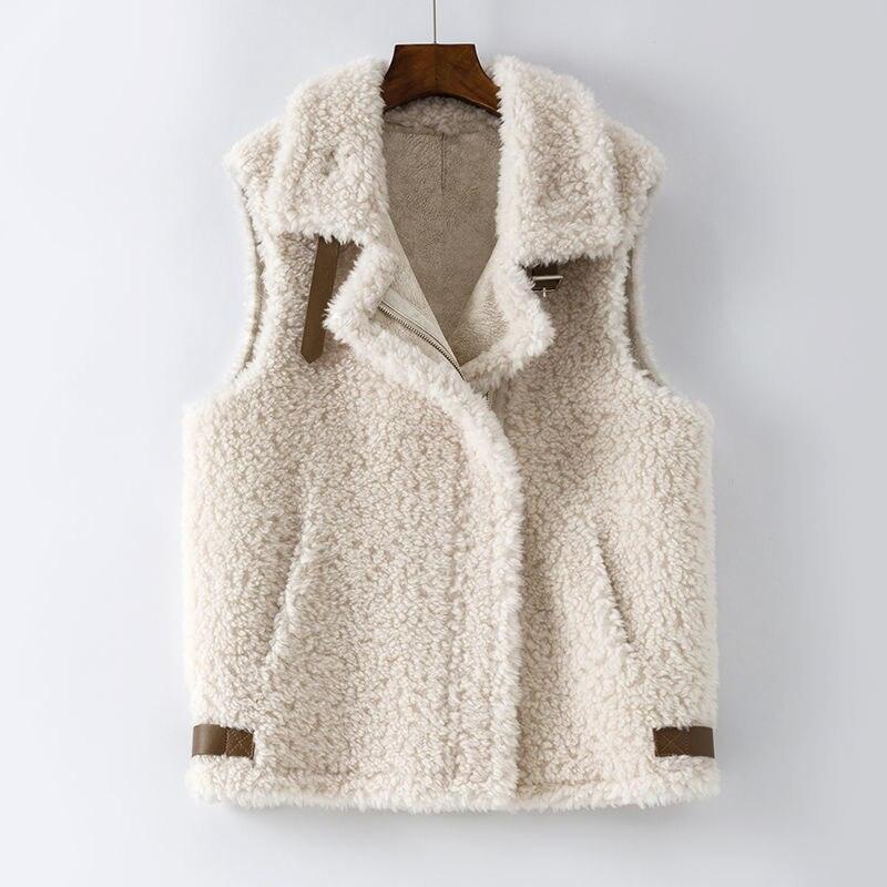 Loose Student Thickened Fur One Plush Vest - runwayfashionista.com