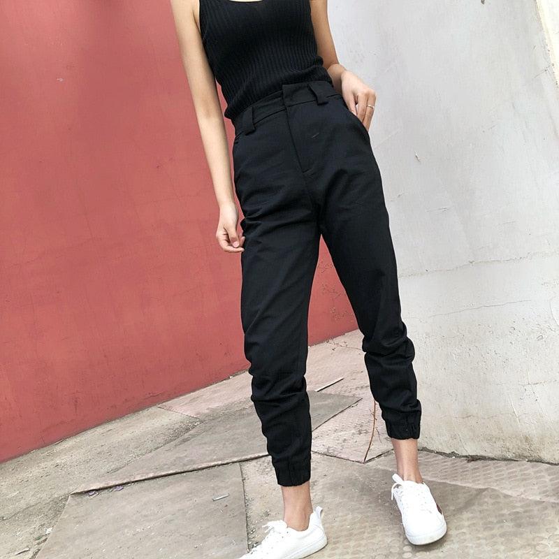 High Waist Ankle-Length Cargo Pants - runwayfashionista.com